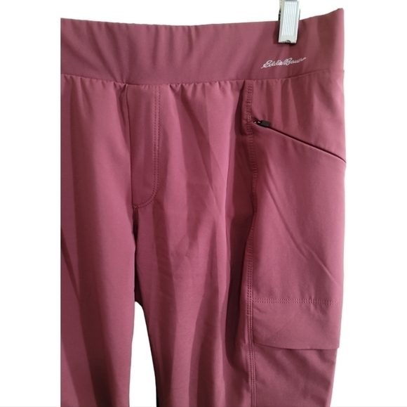 Eddie Bauer Pull-on Cargo Pants in Rose Pink 8 Elastic Waist Zip Pockets - Picture 2 of 7